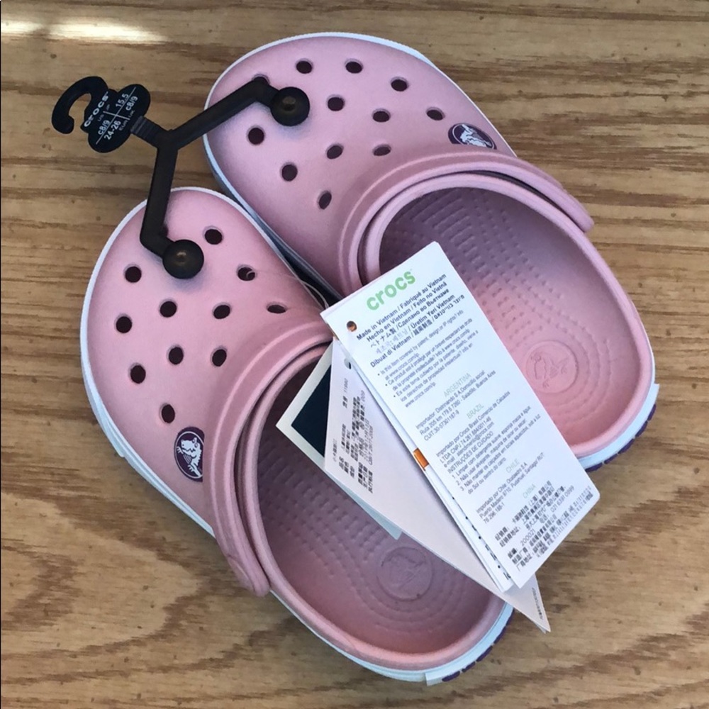 Girl pink crocs
